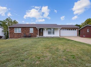 702 S School St, Desloge, MO 63601