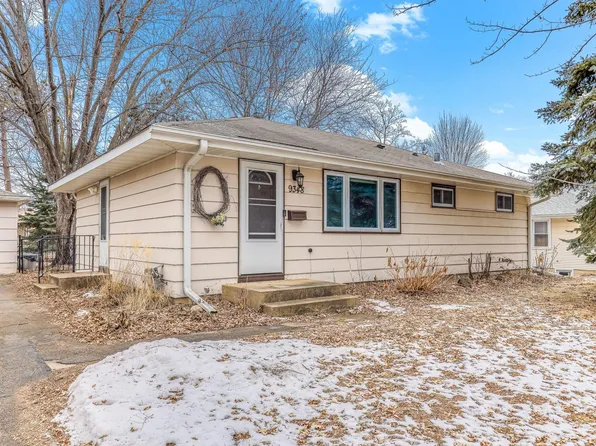 9348 Oakland Ave S, Bloomington, MN 55420