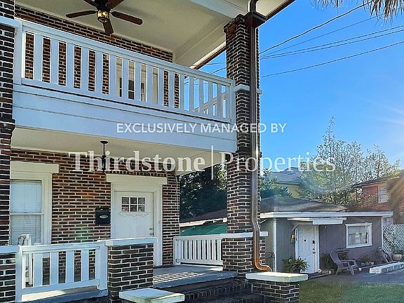 2nd image of 2252 Park St