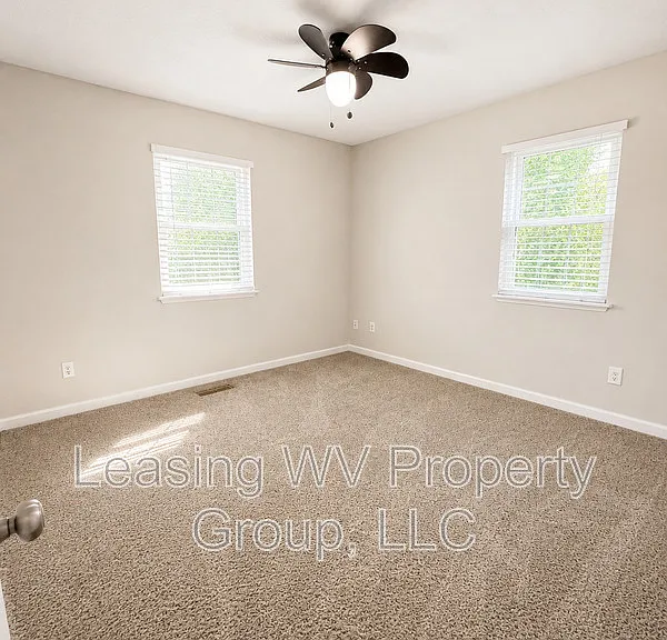 39 Beaver Dr — Photo 3