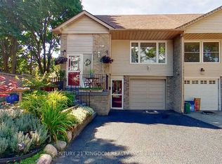 30 Goldring Dr E, Whitby, ON L1P1C1