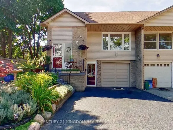 30 Goldring Dr E, Whitby, ON L1P 1C1