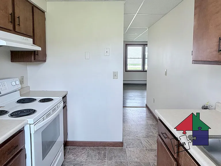 111-113 Allen St — Photo 7
