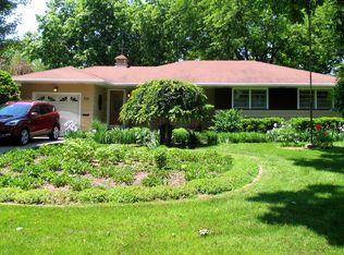 708 Wisconsin Ave, Waukegan, IL 60085