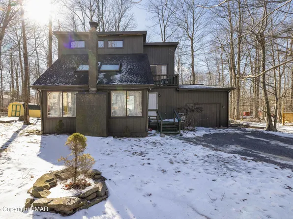 7419 Ventnor Dr, Tobyhanna, PA 18466