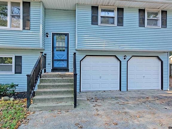 2nd image of 5 Wineberry Ln