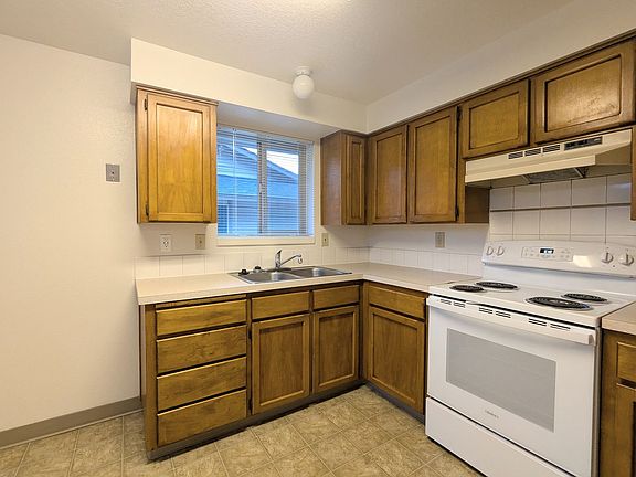 3rd image of 1191-1199 S Water St #B