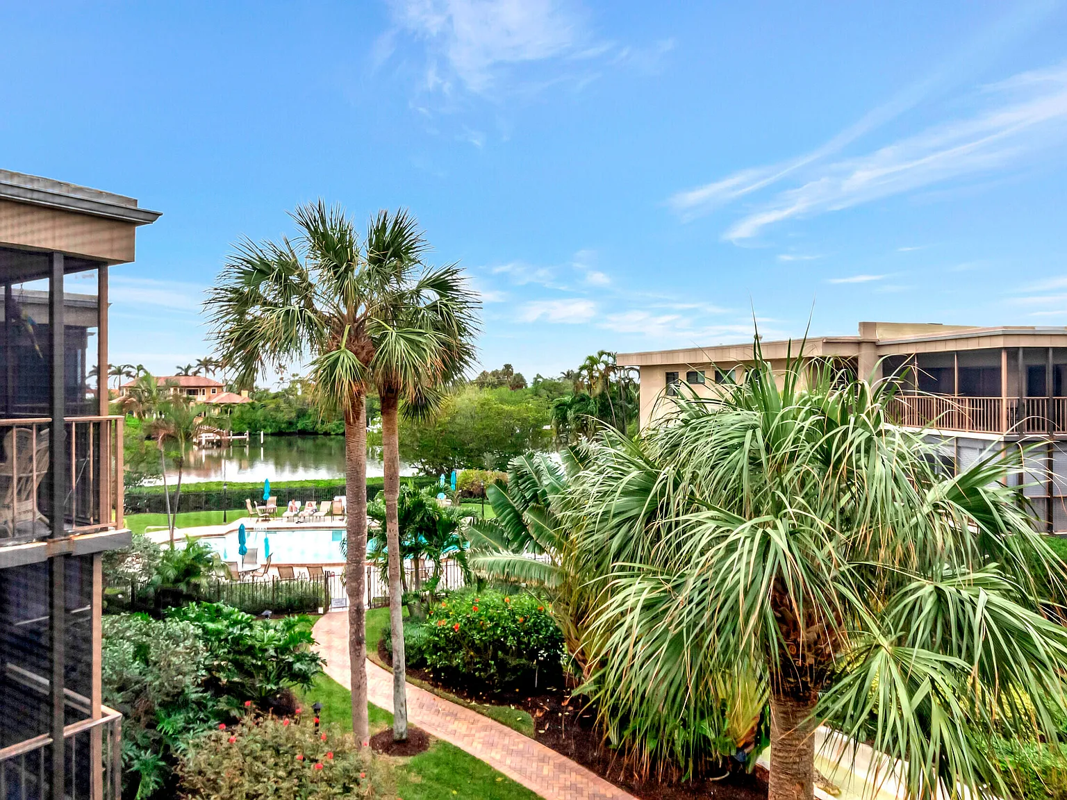 2 bed, 2.0 bath, 1121 sqft, $2,500 — Photo 3