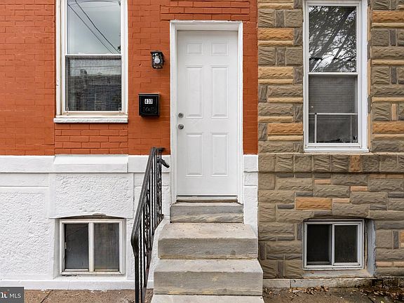 3rd image of 437 Jackson St