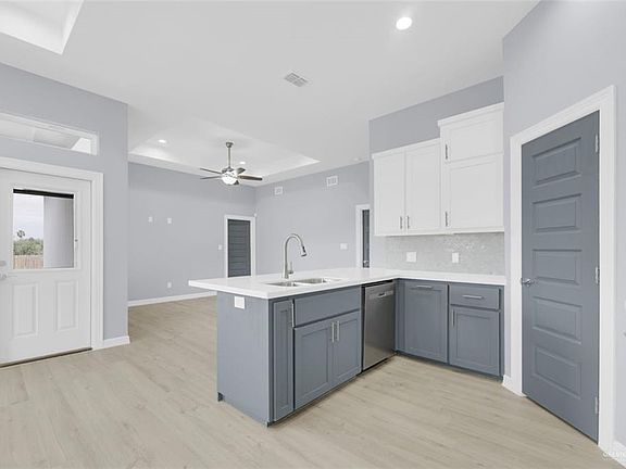 5th image of 3517 E Alexa St
