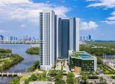 16385 Biscayne Blvd #819, North Miami Beach, FL, 33160
