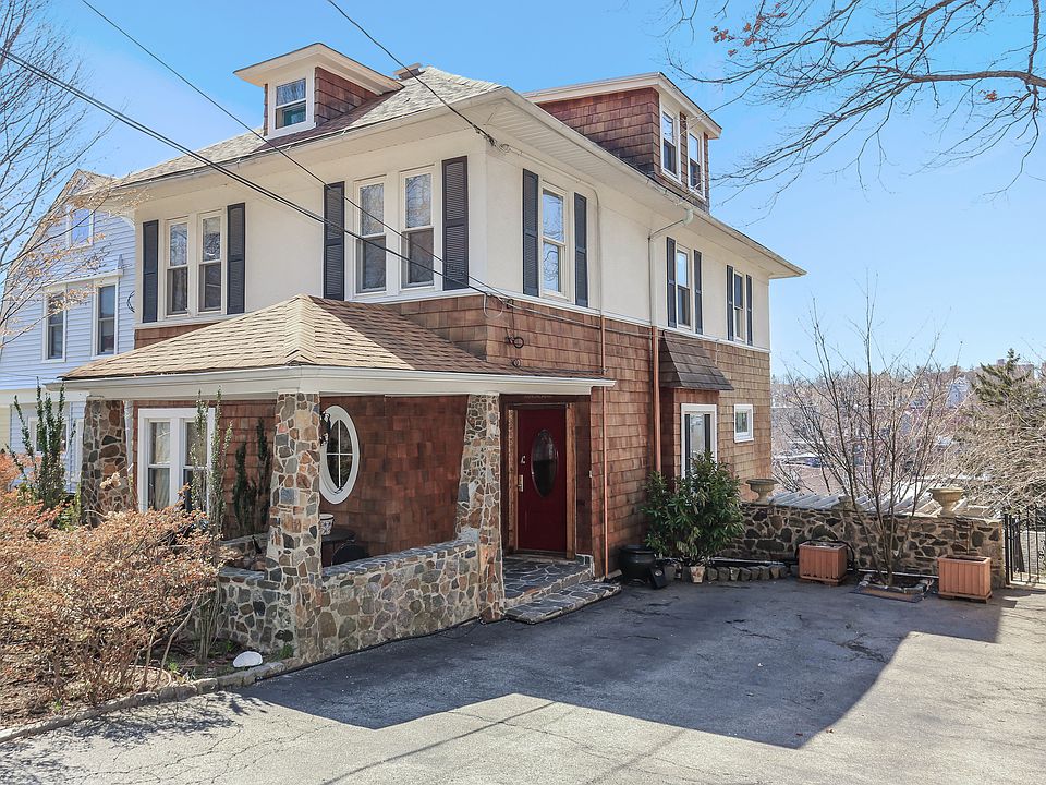 1st image of 25 Prospect Dr
