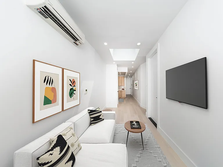47 Saint Marks Pl #5E — Photo 3