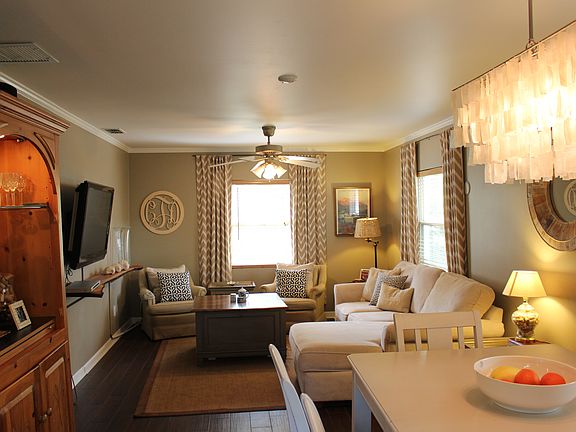 Living / Dining 