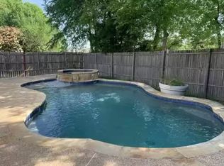 2500 Graystone Ln, Corinth, TX 76210