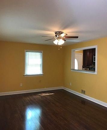 5th image of 3037 Amanda Dr