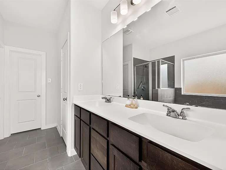 6803 Alamitos Ct — Photo 26