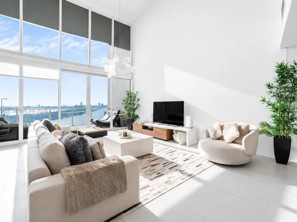 1040 Biscayne Blvd APT 3203, Miami, FL 33132