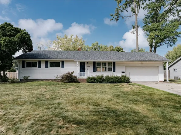 188 Moorewood Ave, Avon Lake, OH 44012
