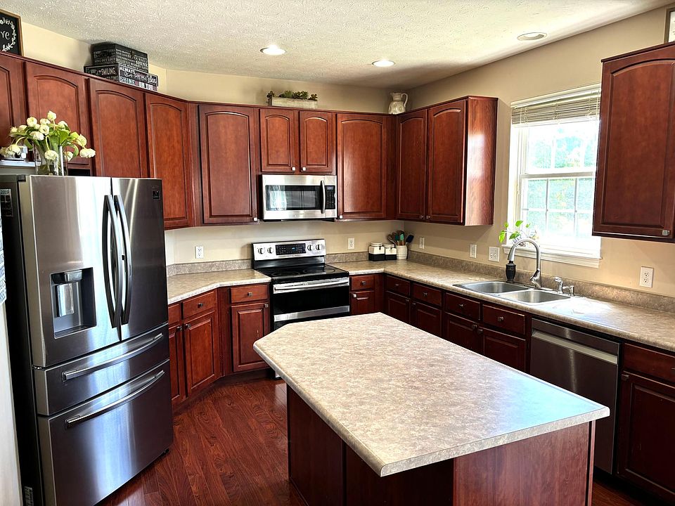1st image of 3443 Burlingame Blvd