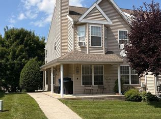 135 Peters Ct, Coatesville, PA 19320
