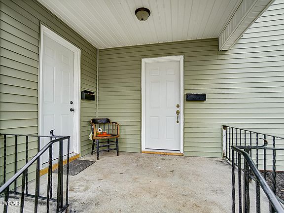 2nd image of 701 W Wayne St #701/703