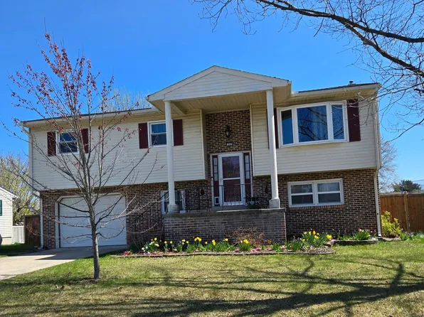 1885 Rachel Dr, Carlisle, PA 17013