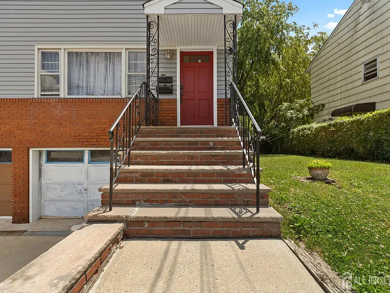1755 Winfield St #2 — Photo 4