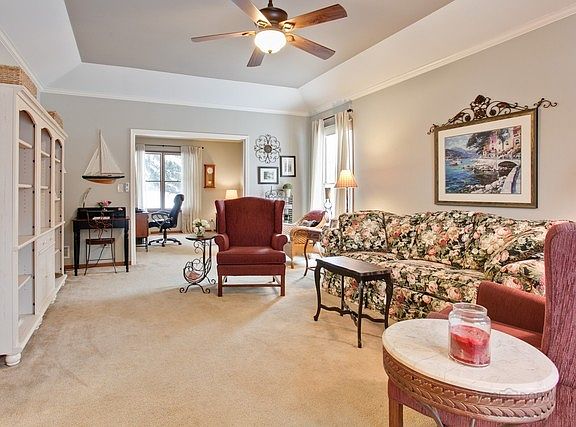 5th image of 1405 Juliet Ln