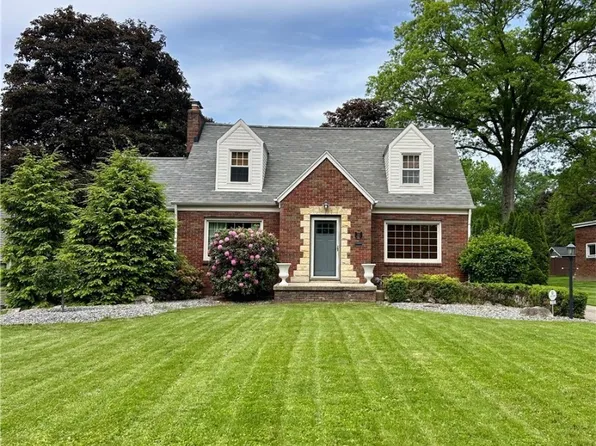 212 Wolcott Dr, Youngstown, OH 44512