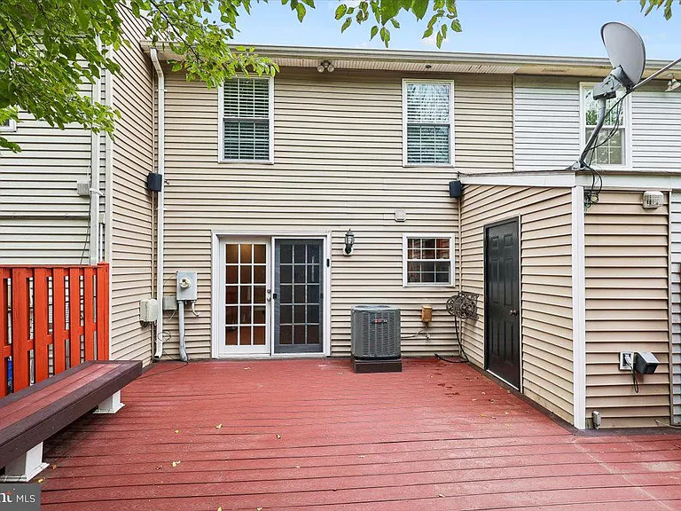 1594 Lodge Pole Ct — Photo 26