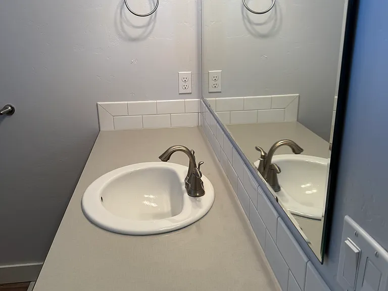 1419 W Raelin Dr — Photo 26