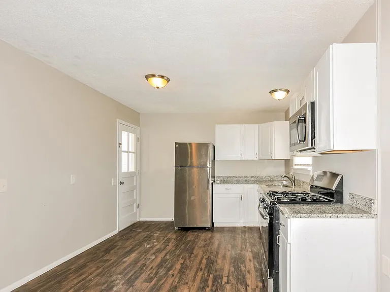 1570 Tahoe Dr — Photo 7