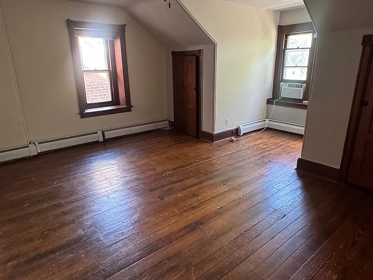 203 Bridge St — Photo 13