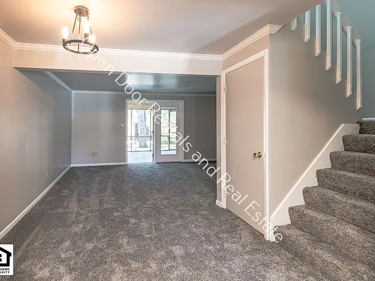 15030 Tally Ho Dr — Photo 8