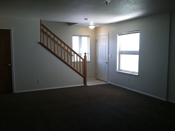 3rd image of 1521 Boswell Ct