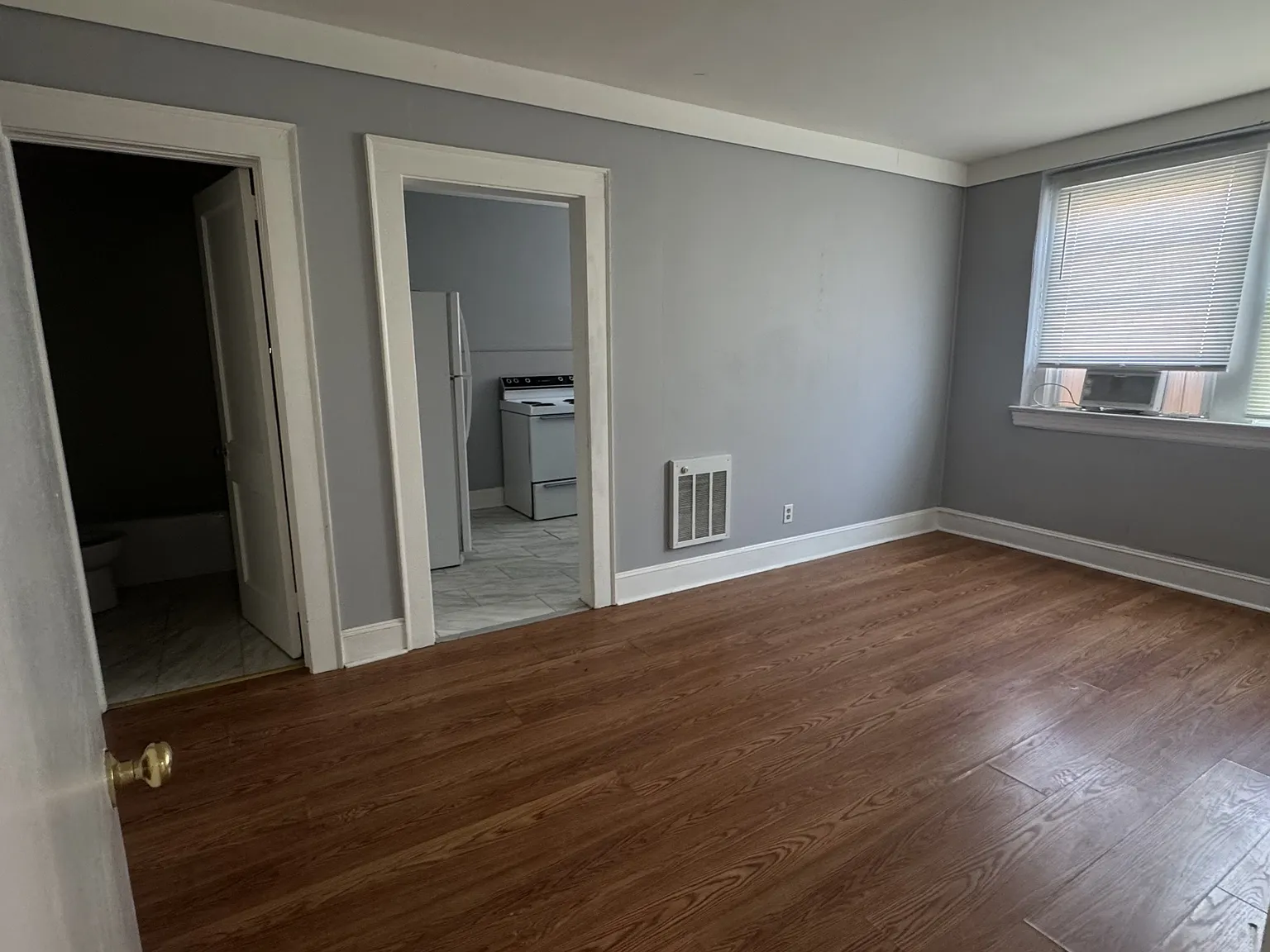 Beaumont Manor - 6 — Photo 2