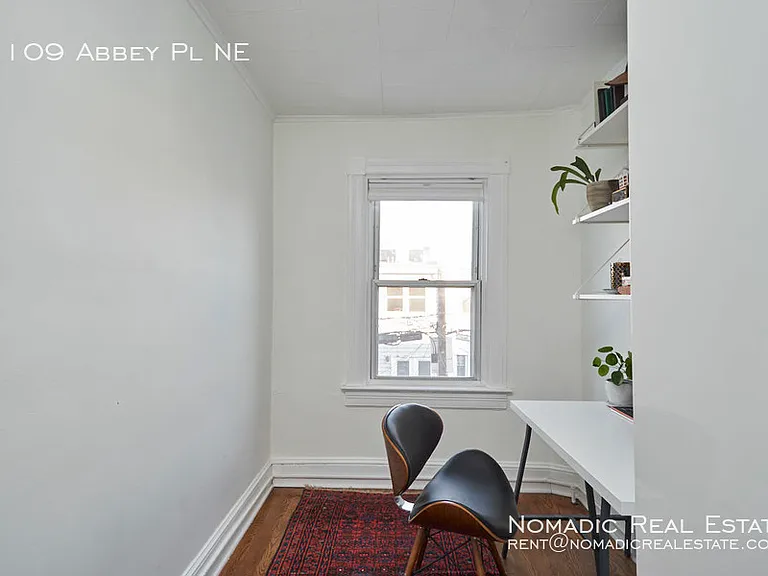 1109 Abbey Pl NE — Photo 18