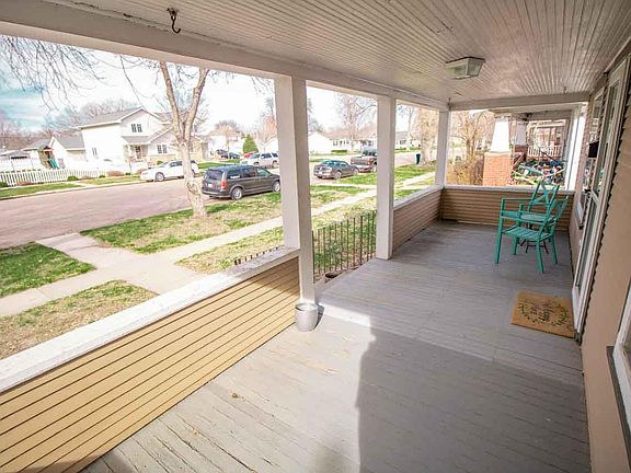 2nd image of 410 W 26th St