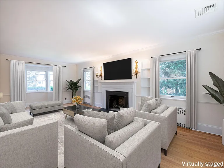 91 Pickwick Rd — Photo 3