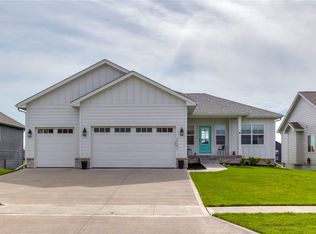 2201 NW Greenwood St, Ankeny, IA 50023