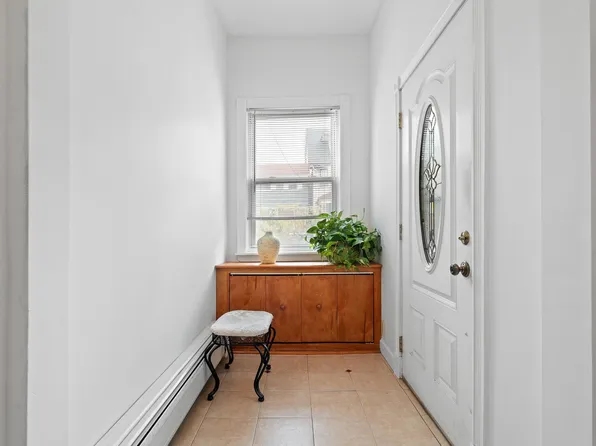 393 Fairmount Avenue image 13 of 41