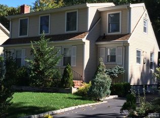 36 Dean Dr, Tenafly, NJ 07670