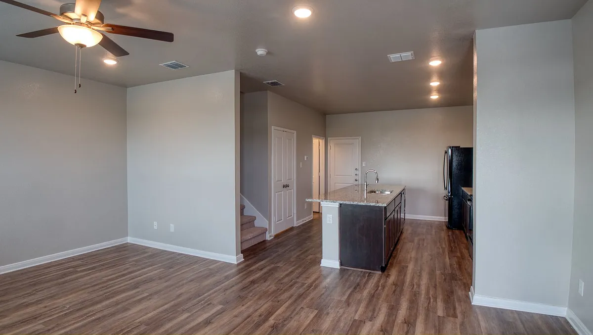 Building Photo - 1610 Lummus Dr #1