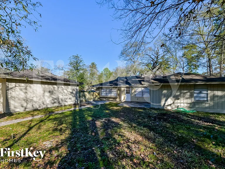 214 Oakwood Dr — Photo 14