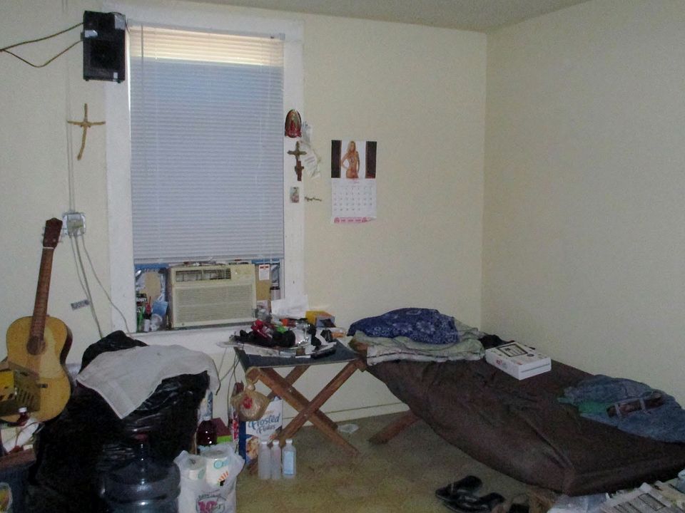 2nd image of 809 6th St