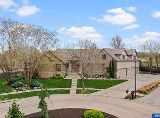 6948 Kings Ct, Lincoln, NE 68516