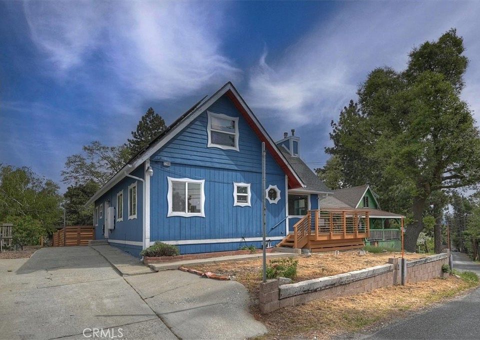 1st image of 22680 Valley View Dr