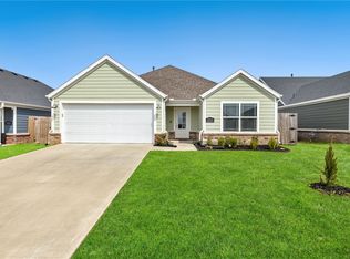 3737 Rockdale St, Springdale, AR 72764