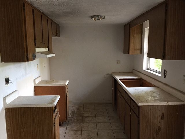 2nd image of 47 S Monroe St